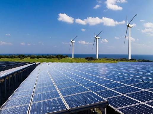 توسعه نیروگاه‌های خورشیدی؛ راهکار عملی مجلس برای کاهش ناترازی برق کشور